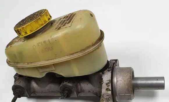 Jeep Grand Cherokee Master brake cylinder