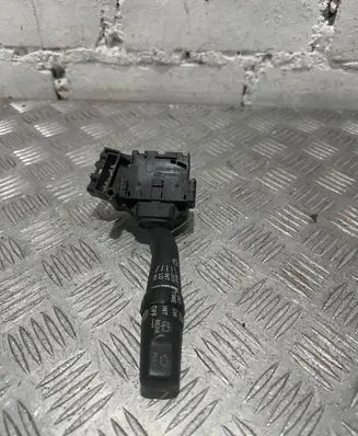 Toyota Avensis T220 Wiper control stalk 173654