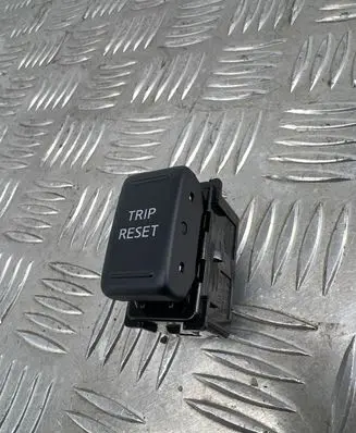 Nissan Navara D23 Other switches/knobs/shifts 19831K4