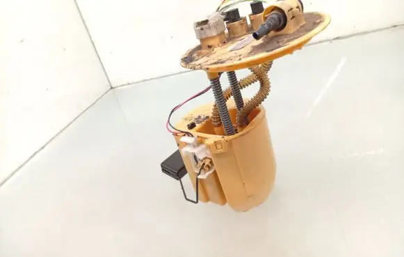Toyota Auris 150 In-tank fuel pump 7701002020