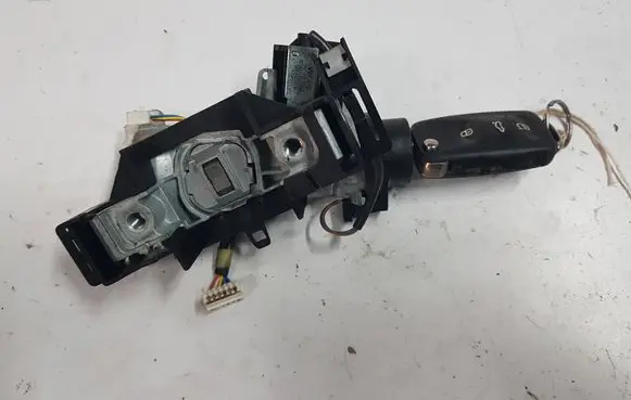 Skoda Octavia Mk2 (1Z) Ignition lock 