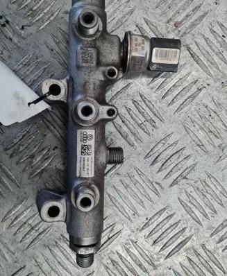 Audi A6 S6 C7 4G Fuel distributor 059130089BT