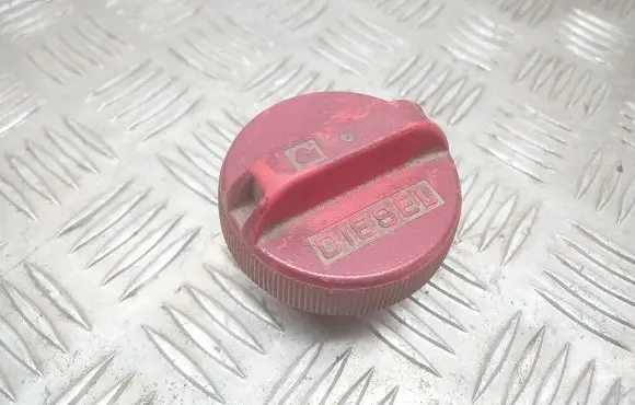 Mazda 626 Fuel tank filler cap 