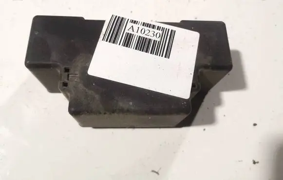Opel Zafira B Fuse box cover 13129783