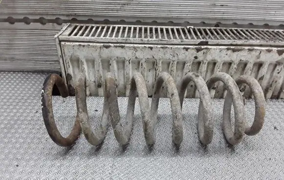 Audi A6 S6 C4 4A Rear coil spring