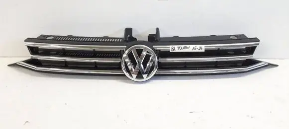 Volkswagen Touran III Front bumper upper radiator grill 5TA853653B
