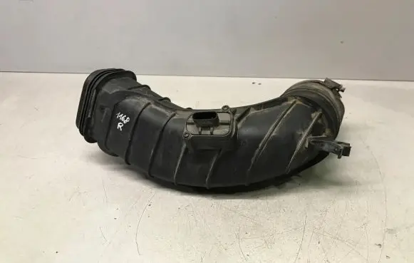 BMW 5 F10 F11 Air intake duct part 14389710 143897