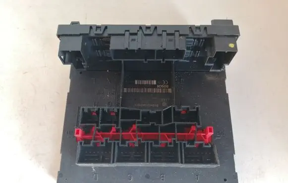 Volkswagen PASSAT B6 Comfort/convenience module 3C8937049D