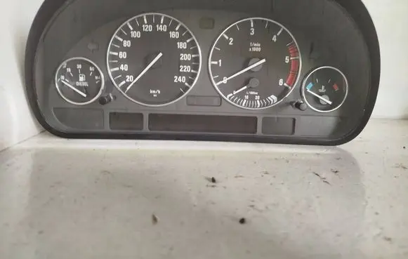 BMW 5 E39 Speedometer (instrument cluster) 110308784213 62116903761