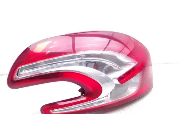 Peugeot 208 I Rear/tail lights 