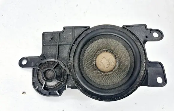 Volvo V50 Panel speaker 30679021 05W03 CDV5A