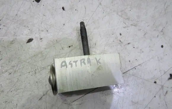 Opel Astra K Air conditioning (A/C) expansion valve GN807001
