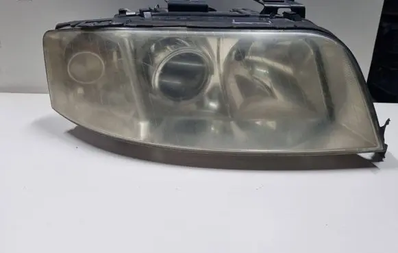 Audi A6 S6 C5 4B Headlight/headlamp 15592400