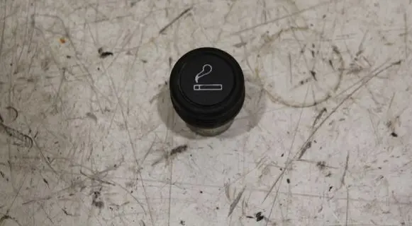 Mazda 5 Cigarette lighter 