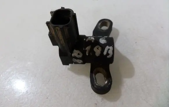 Mazda 6 Crankshaft position sensor 3M6G6C315BA