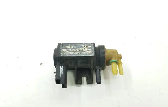 Ford Mondeo MK V Vacuum valve 