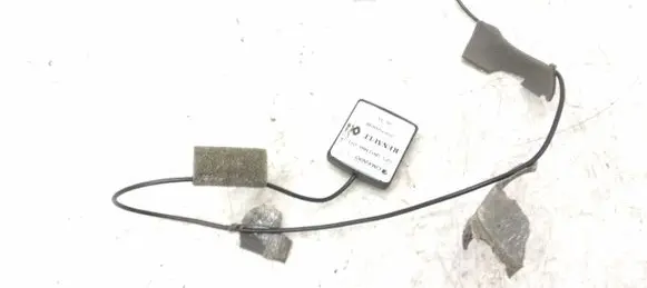Renault Latitude (L70) Aerial GPS antenna 259750004R