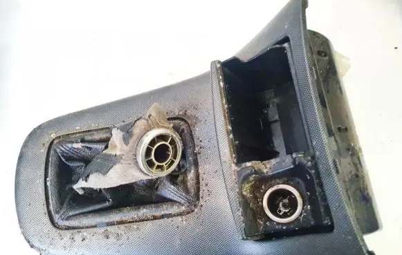 Toyota Avensis T250 Car ashtray 84932