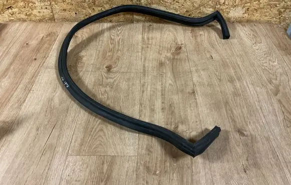 Audi TT Mk1 Engine compartment rubber 