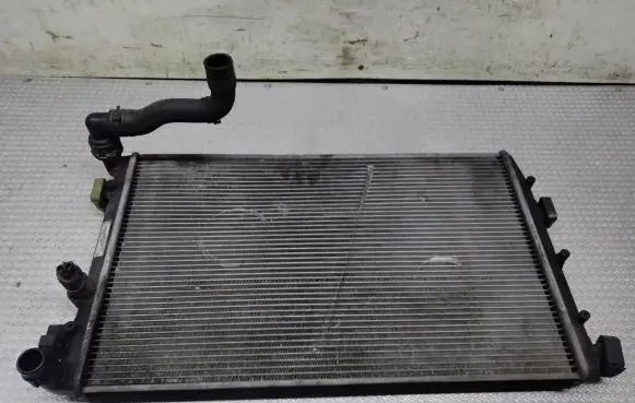 Skoda Fabia Mk1 (6Y) Coolant radiator 6Q0121253R