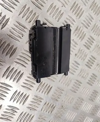 Mercedes-Benz E W213 Air conditioning/heating control unit A0009003113