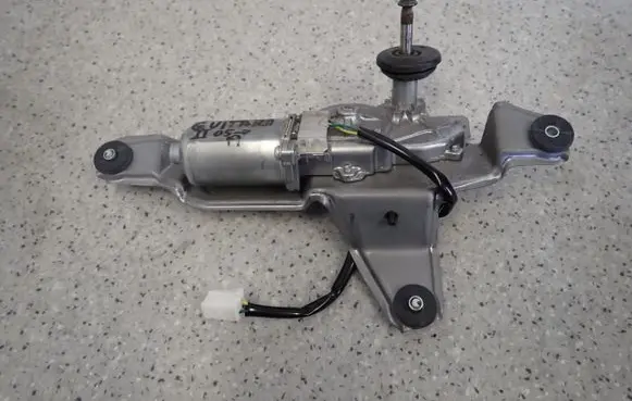 Suzuki Grand Vitara II Wiper motor 2596000632