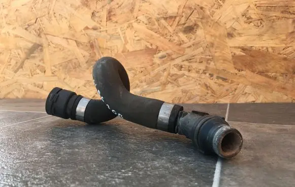Audi A4 S4 B6 8E 8H Engine coolant pipe/hose 8E1819372G