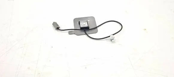Mitsubishi Outlander Aerial GPS antenna 8751A046 3AP270 GA242LND