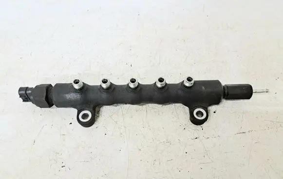 Toyota Corolla Verso AR10 Fuel main line pipe