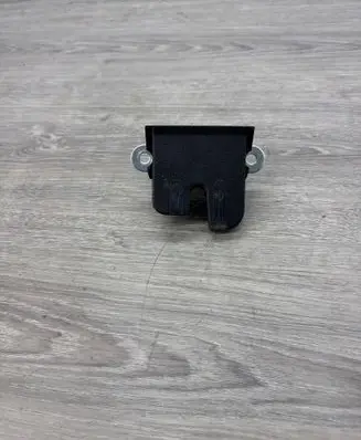 Volkswagen Golf VII Tailgate/trunk/boot lock/catch/latch 5G0827505A