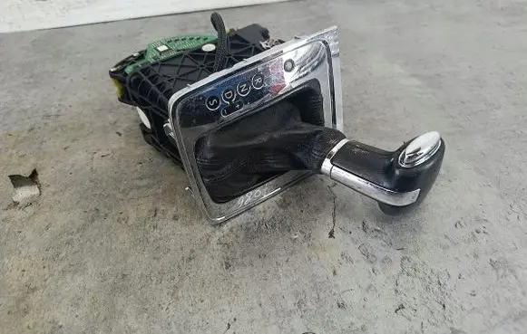Volkswagen PASSAT B6 Gear shifter/selector
