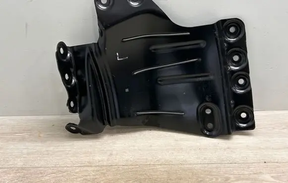 Porsche Cayenne (9Y0 9Y3) Other under body part 4M0803597G