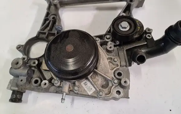 Mercedes-Benz C W205 Generator/alternator bracket A6512012409 A6512006001