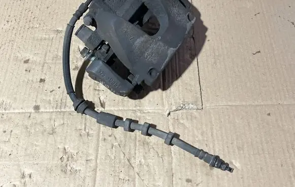 Land Rover Range Rover Evoque L538 Front brake caliper 5A426M