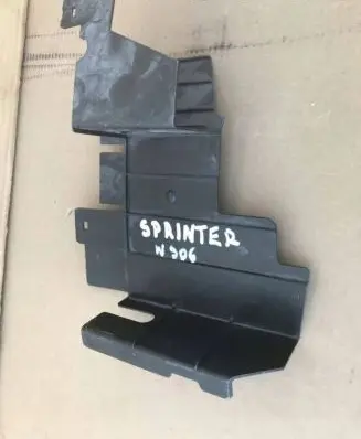 Mercedes-Benz Sprinter W906 Radiator trim a9065050188