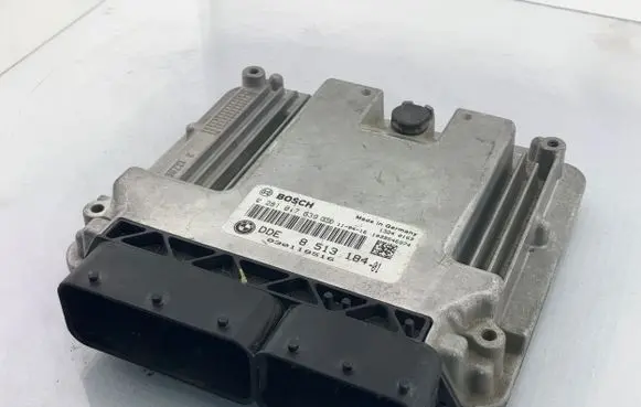BMW X3 F25 Engine control unit/module 8513184 1039S46974 030118516
