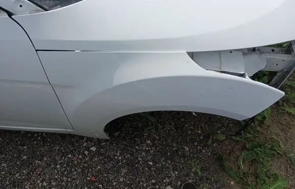 Hyundai Veloster Fender