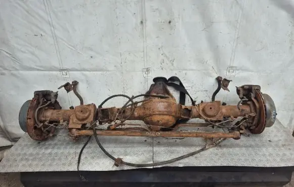 Toyota Land Cruiser (J100) Rear axle beam with reductor 