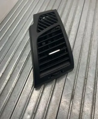 BMW 1 E81 E87 Dashboard side air vent grill/cover trim 7059187 5160 P0101171