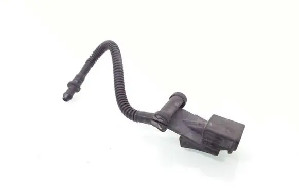 Volkswagen Golf IV Windshield washer spray nozzle 3B0955985C