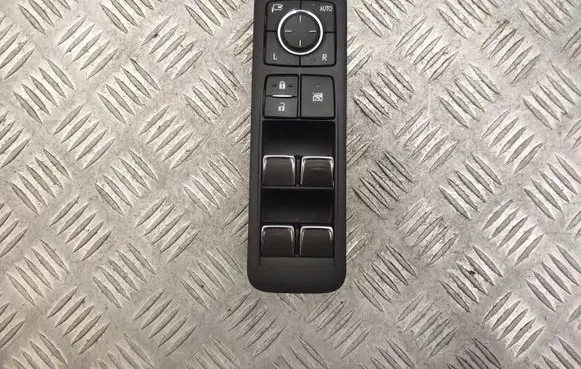 Lexus RX 450H Electric window control switch 8404048220