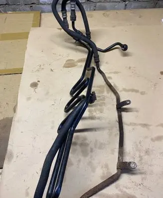 BMW 1 E81 E87 Power steering hose/pipe/line 321952712 7502058 PA66GF30