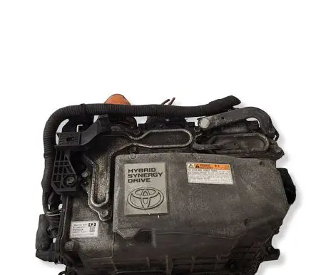Toyota Yaris Voltage converter inverter G920052031