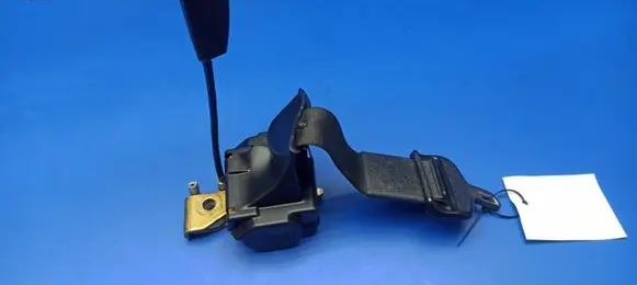 Mercedes-Benz S W140 Middle seatbelt buckle (rear) 1408600169 39343026 1408601685