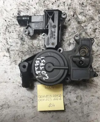 Audi A4 S4 B8 8K Oil breather separator 06H103495A