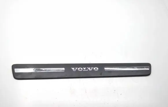 Volvo XC60 Front sill trim cover 31349002
