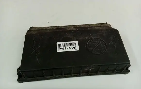 Opel Astra J Fuse box cover 13302323