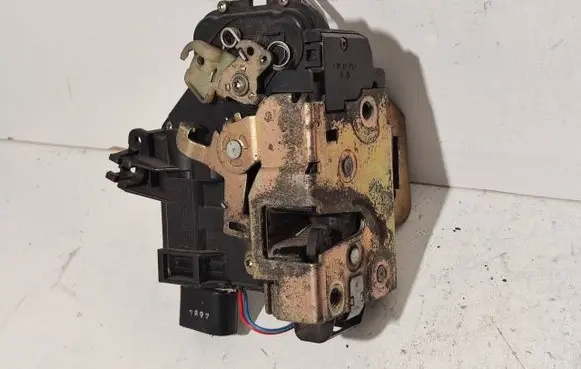 Audi A6 S6 C5 4B Front door lock 4B1837016B 4B1837016G
