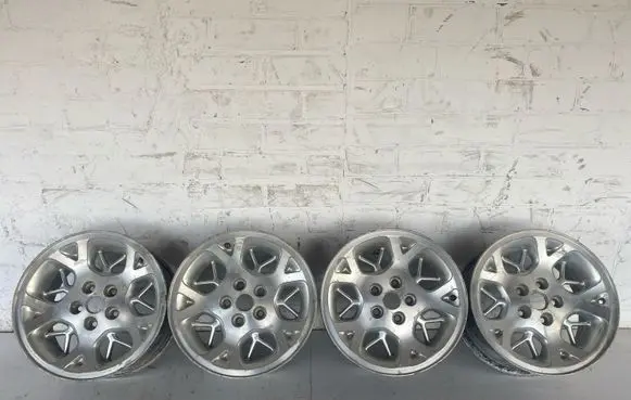 Jeep Cherokee XJ R16 alloy rim 