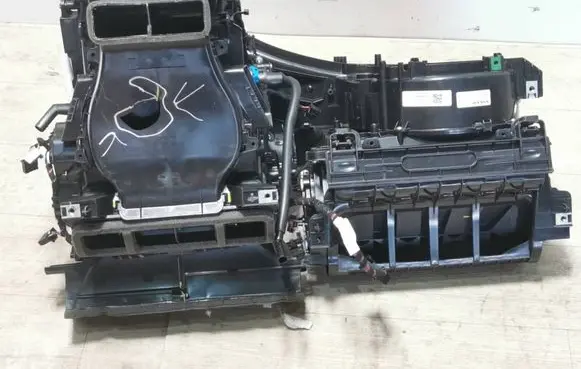 Interior heater climate box assembly